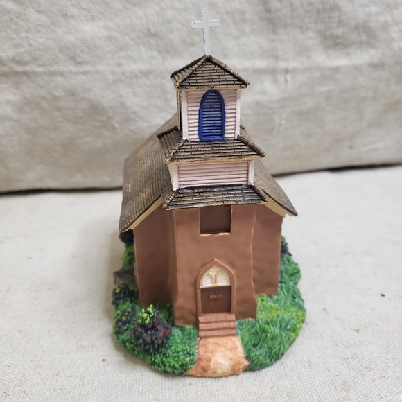 Vintage Country Churches Collection - Picture 1 of 7